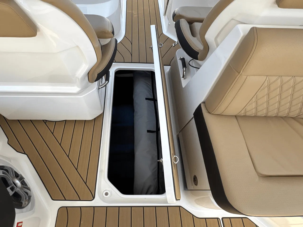 2025 Sea Ray SLX 310 Outboard 31.0 feet, Clearwater, Florida #46