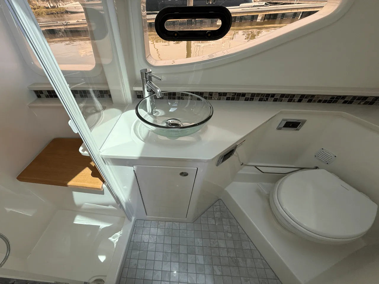 2025 Sea Ray Sundancer 370 Outboard 37.0 feet, Clearwater, Florida #41