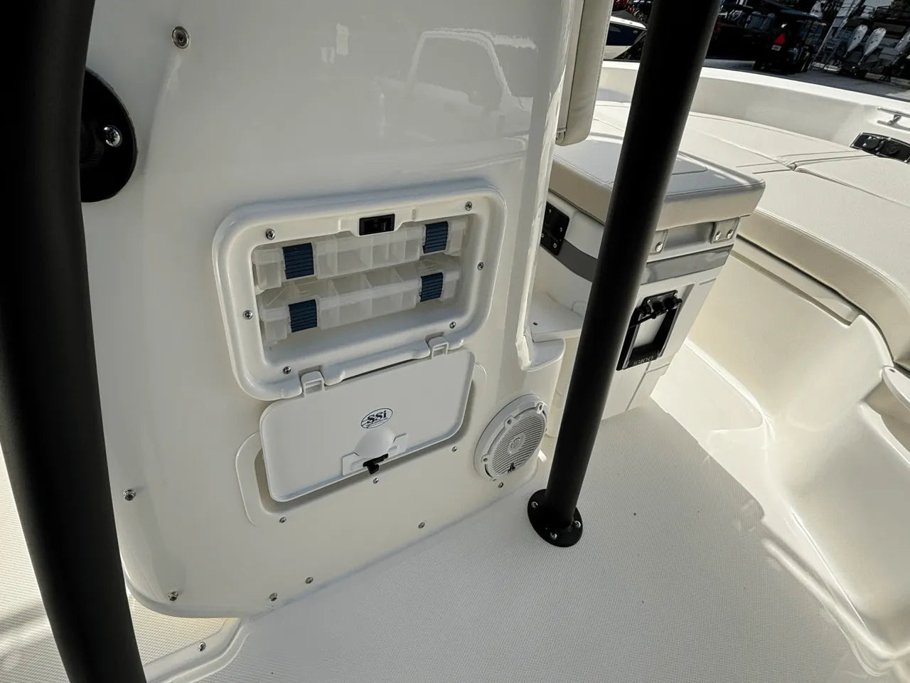 2025 Boston Whaler 190 Montauk 19.0 feet, Clearwater, Florida #14