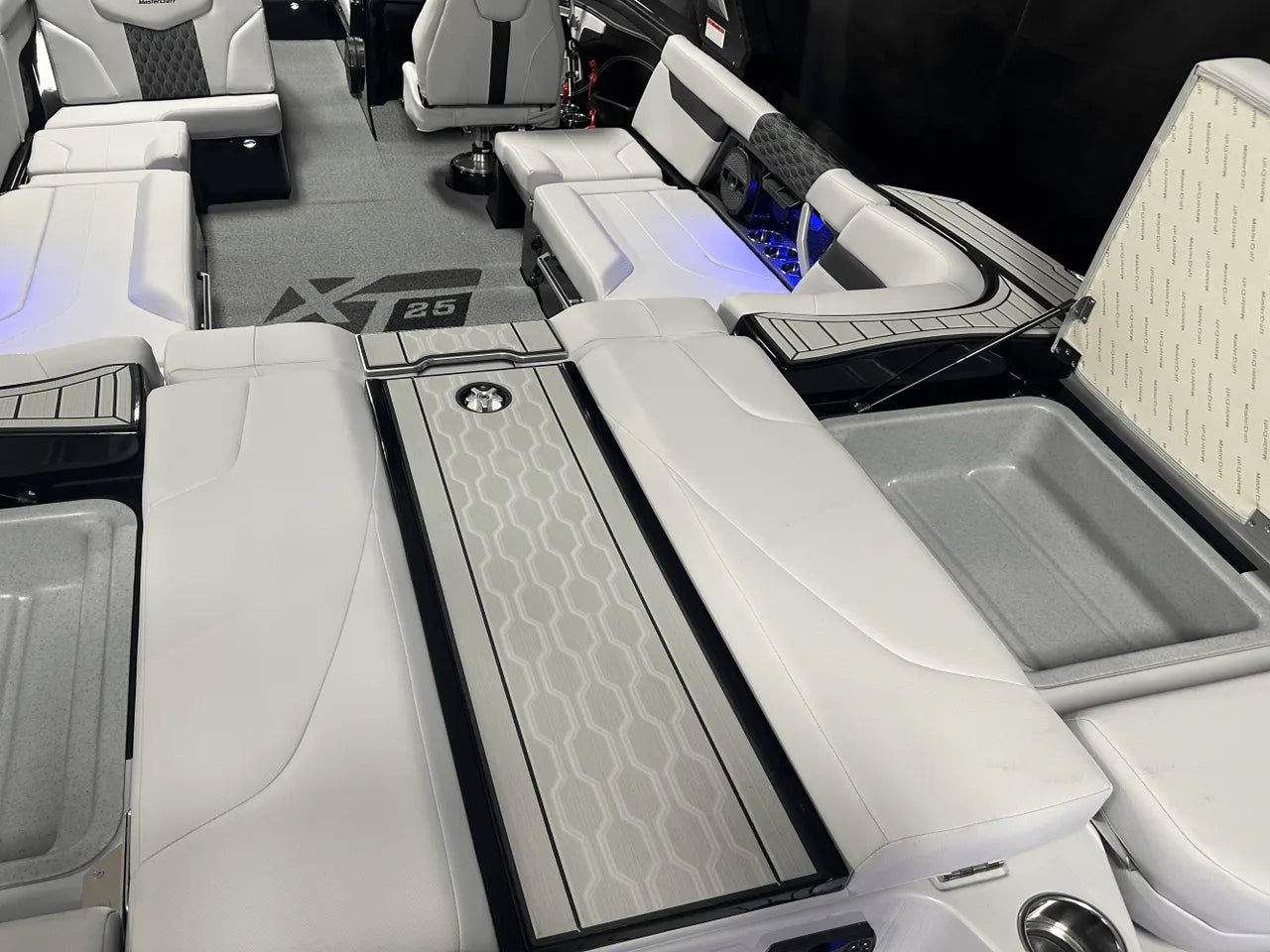 2024 Mastercraft XT25 25.0 feet, Clearwater, Florida #26