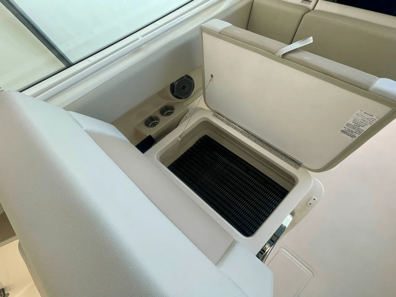2025 Boston Whaler 280 Vantage 28.0 feet, Clearwater, Florida #18