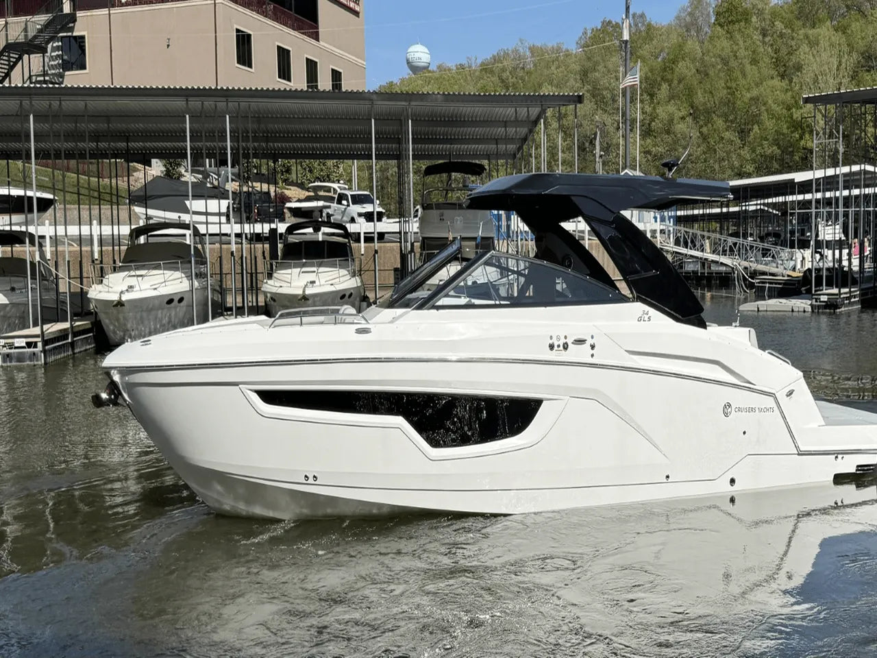 2025 Cruisers Yachts 34 GLS 34.0 feet, Clearwater, Florida #7