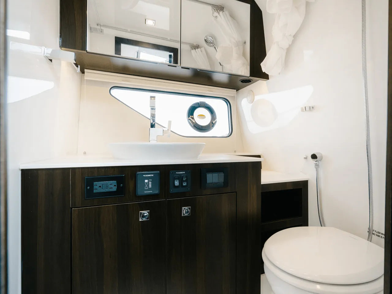 2025 Cruisers Yachts 38 GLS Outboard 38.0 feet, Clearwater, Florida #22