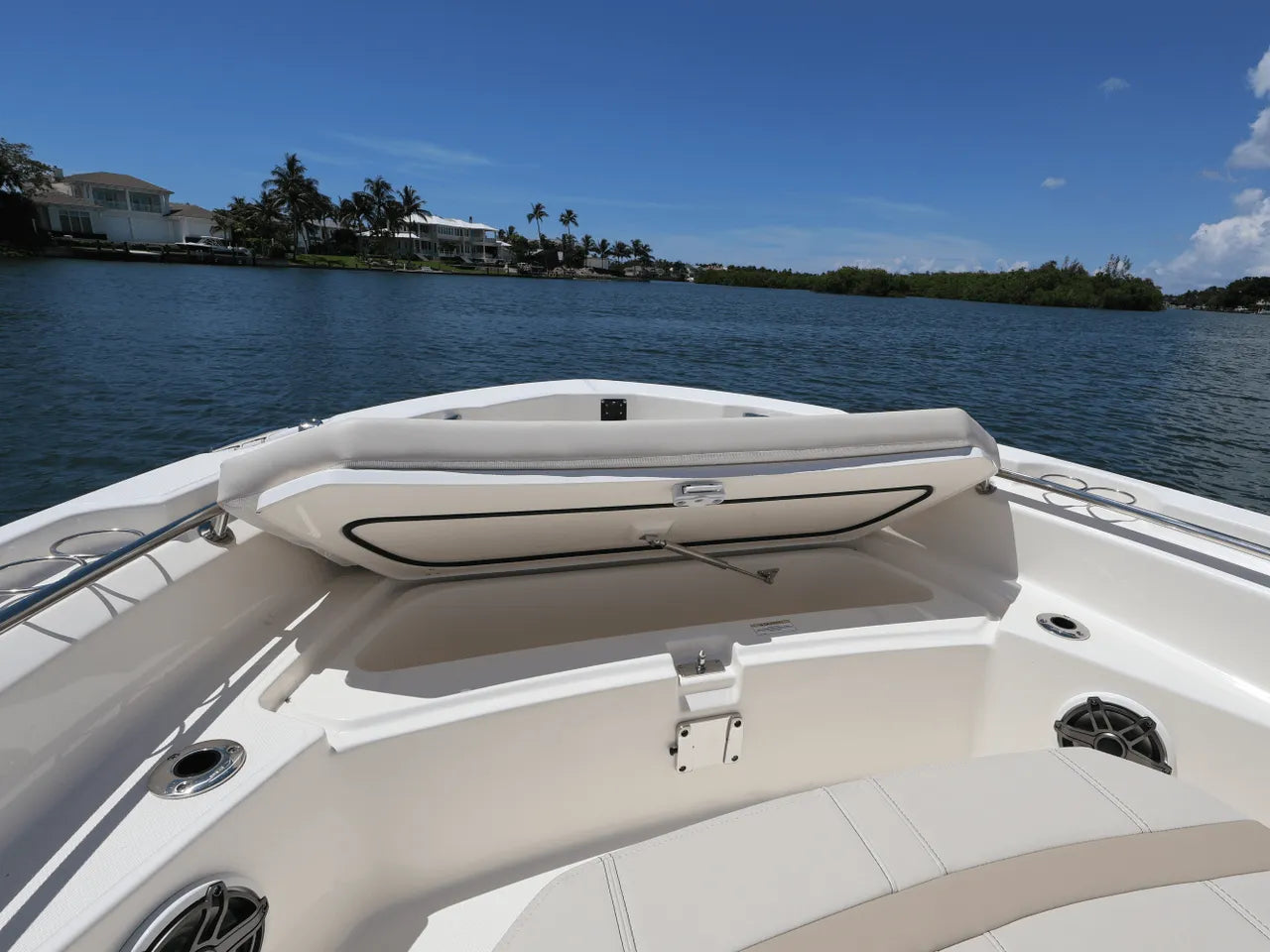 2026 Boston Whaler 220 Dauntless 22.0 feet, Clearwater, Florida #14