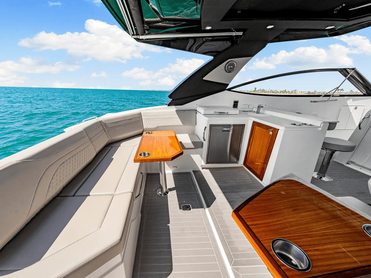 2025 Cruisers Yachts 38 GLS Outboard 38.0 feet, Clearwater, Florida #10