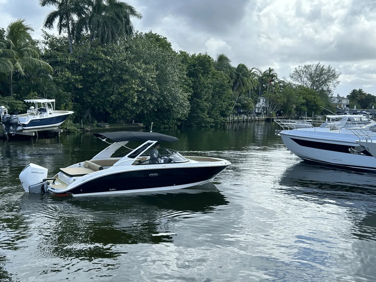 2025 Sea Ray SDX 250 Outboard 25.0 feet, Clearwater, Florida #2