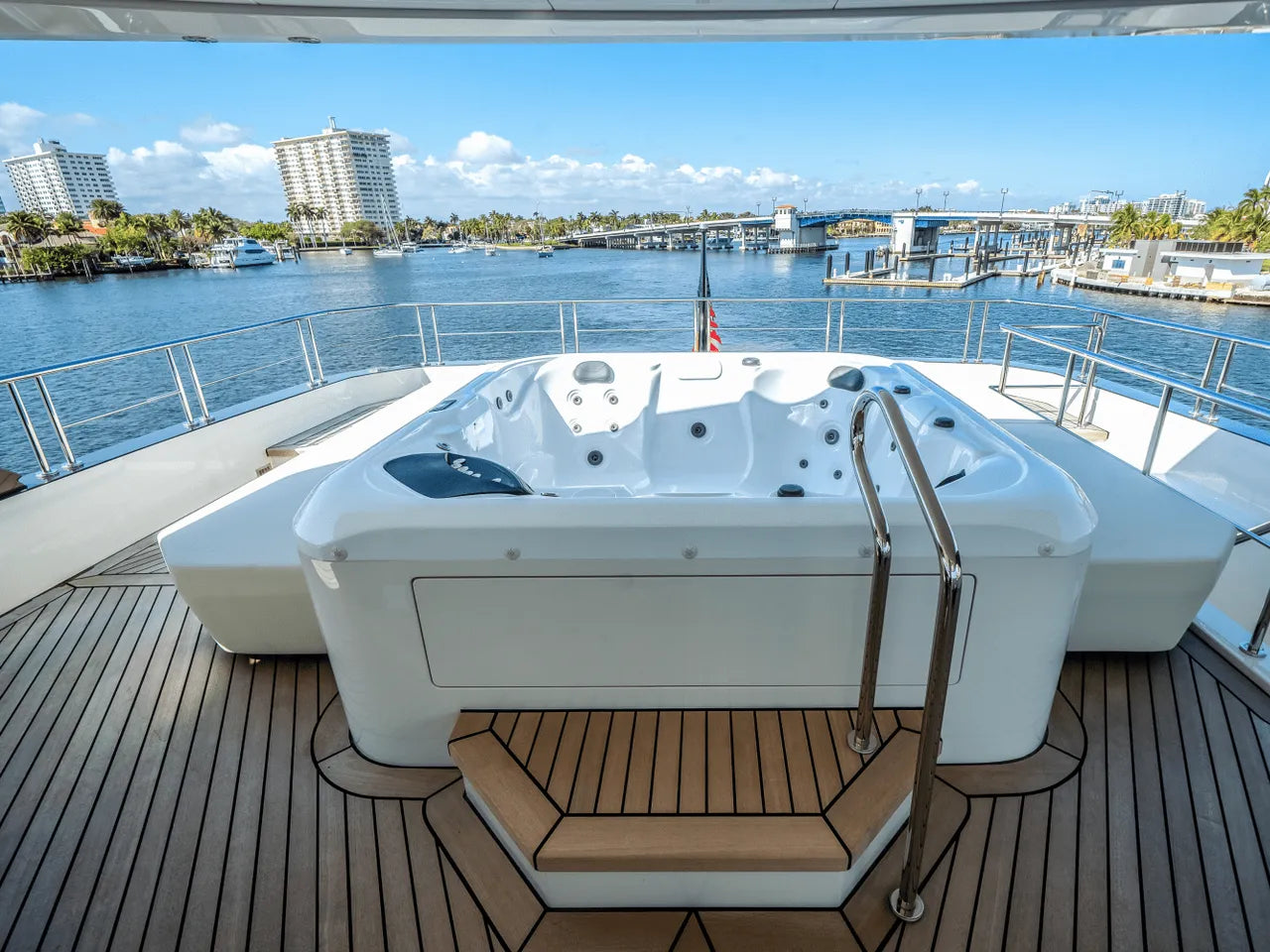 2025 Ocean Alexander 35R 117.0 feet, Clearwater, Florida #51