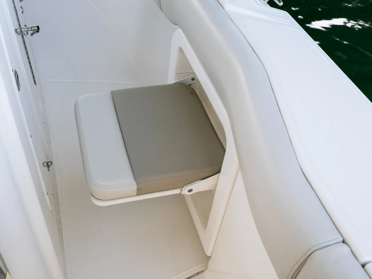 2026 Boston Whaler 280 Outrage 28.0 feet, Clearwater, Florida #130