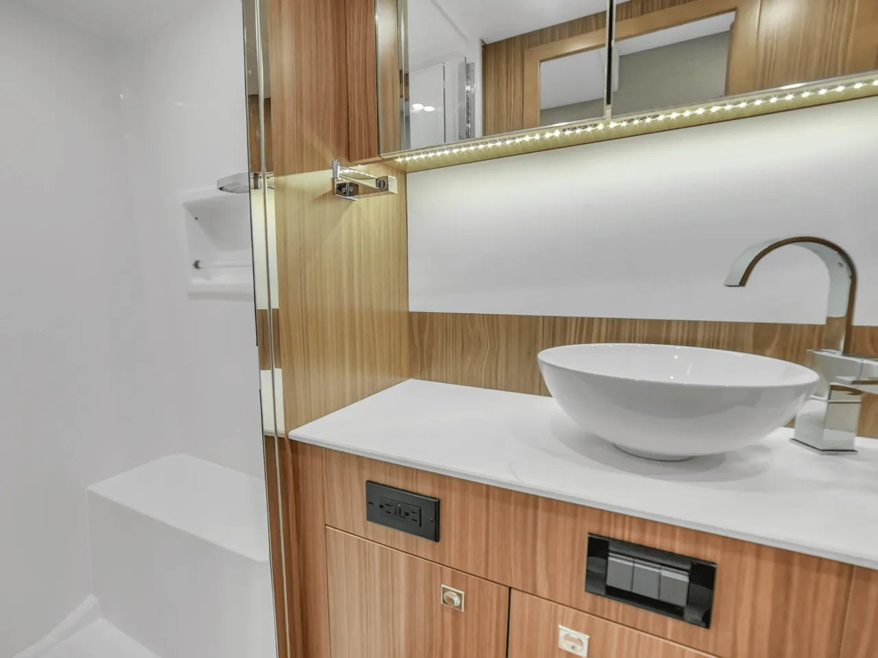 2025 Cruisers Yachts 46 Cantius 46.0 feet, Clearwater, Florida #47