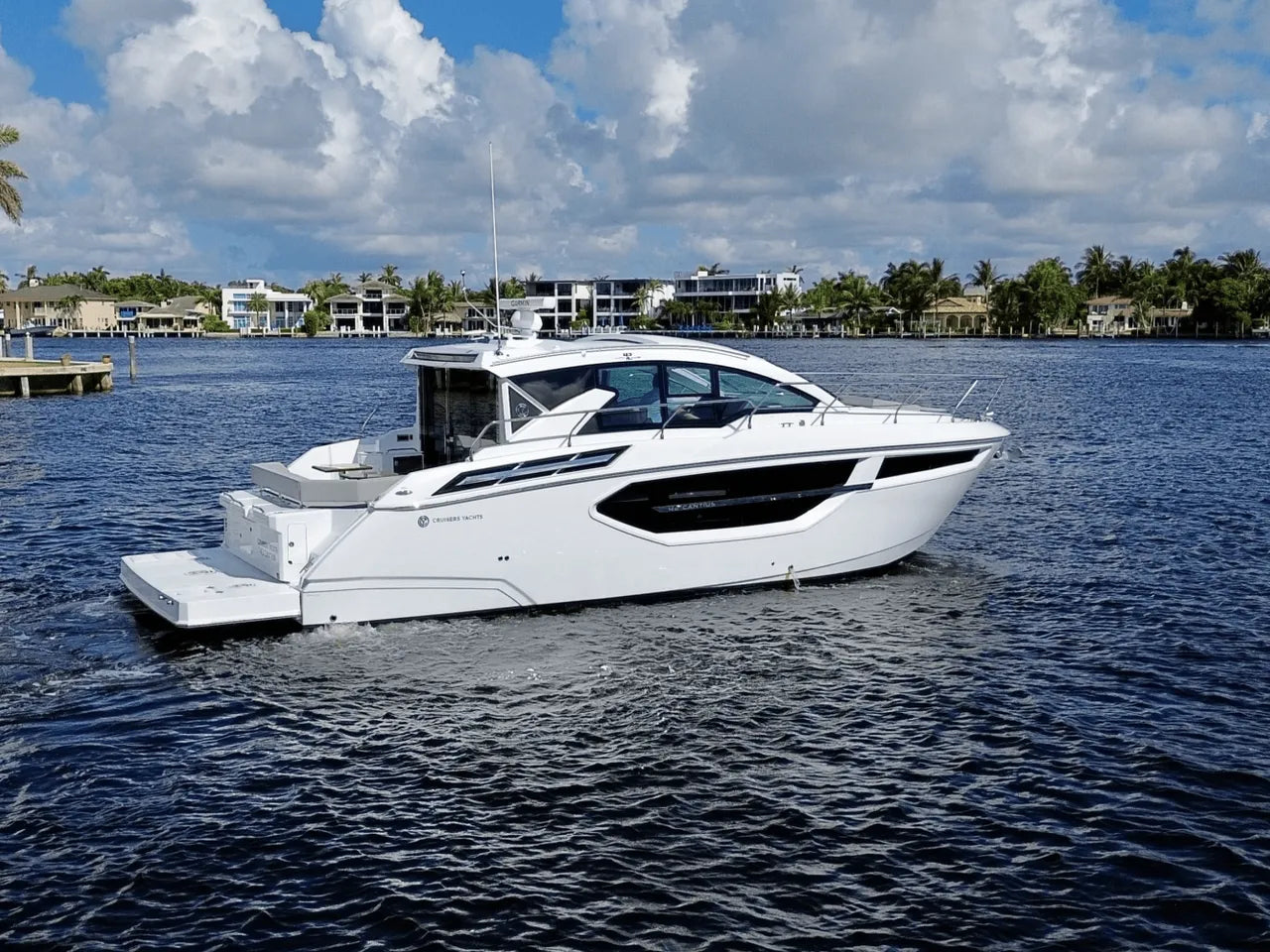 2024 Cruisers Yachts 42 Cantius 42.0 feet, Clearwater, Florida #4