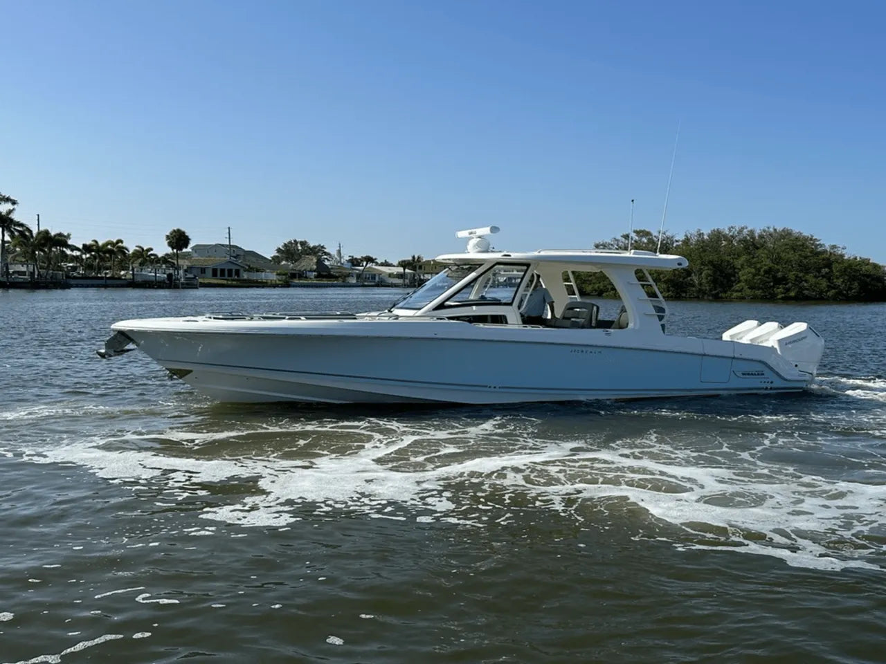2025 Boston Whaler 350 Realm 35.0 feet, Clearwater, Florida #41