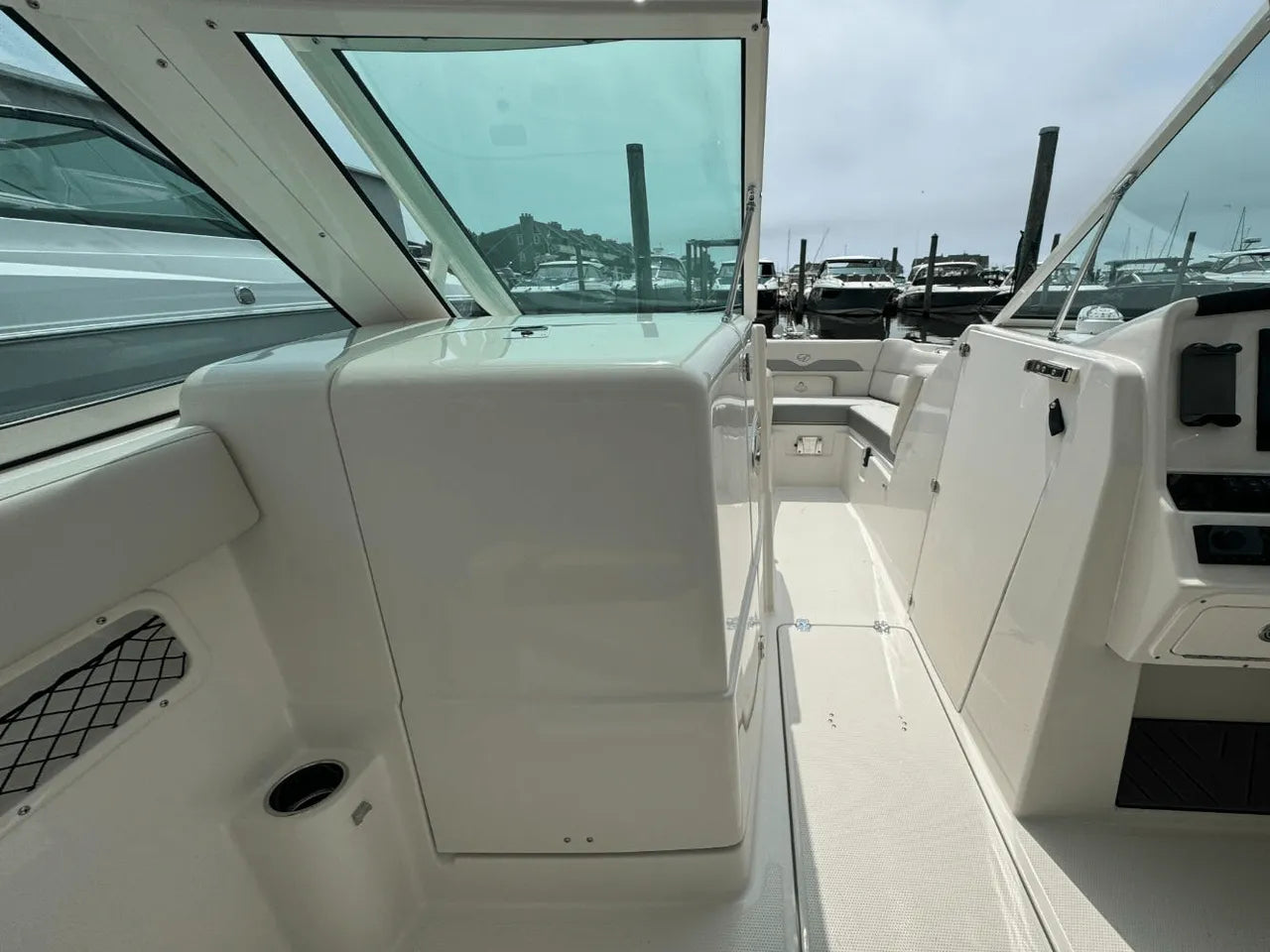 2025 Sailfish 245 DC 24.0 feet, Clearwater, Florida #33