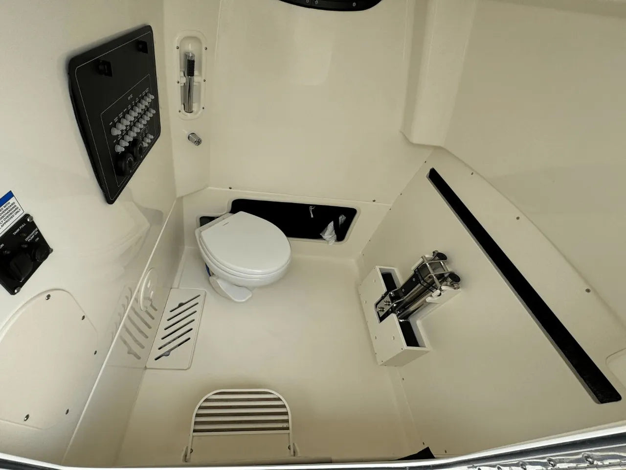 2025 Boston Whaler 280 Outrage 28.0 feet, Clearwater, Florida #25