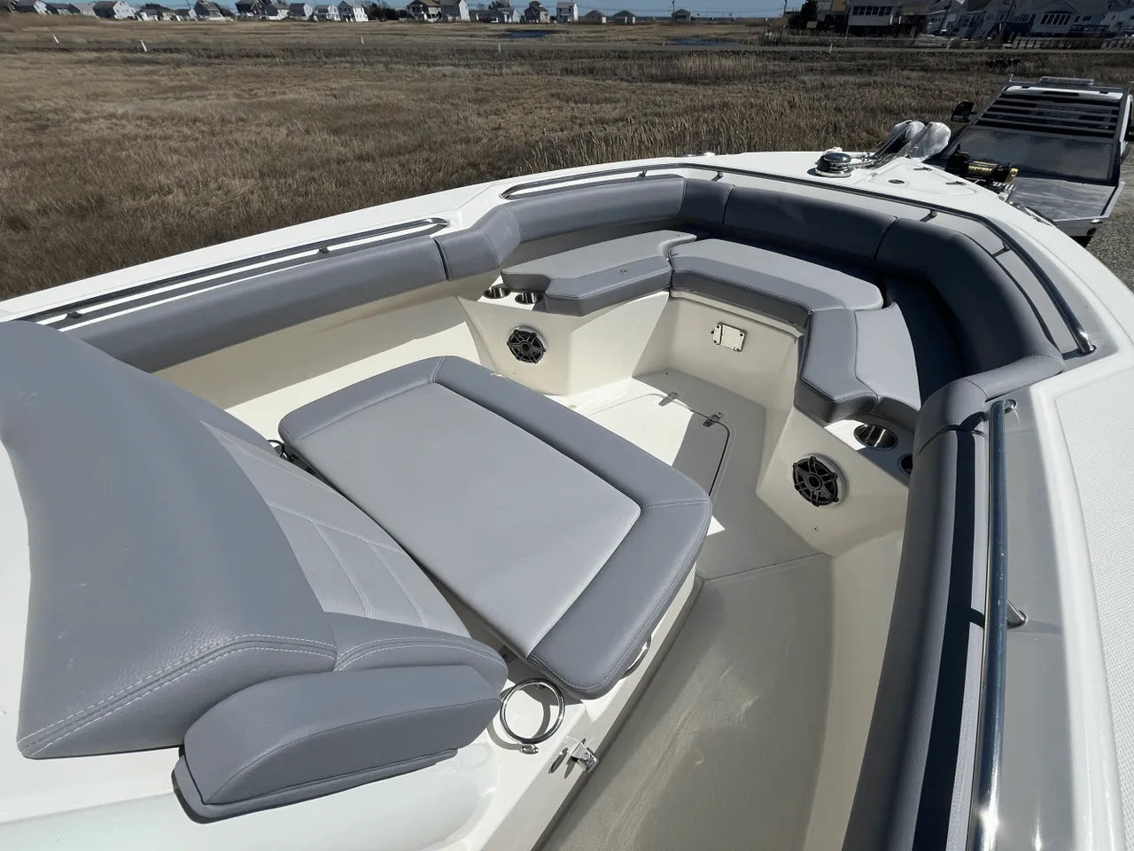 2025 Boston Whaler 250 Outrage 25.0 feet, Clearwater, Florida #17