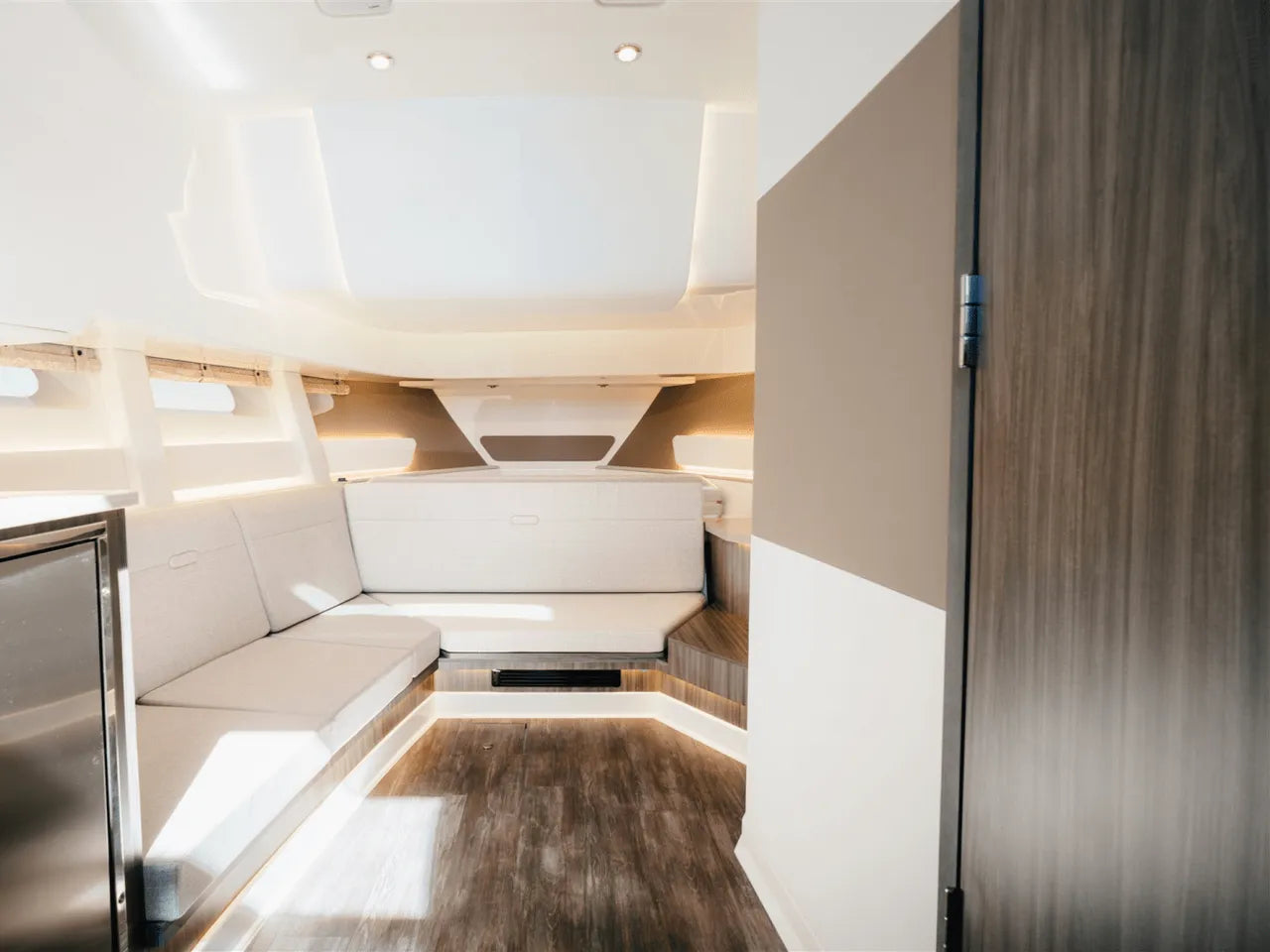 2025 Sea Ray Sundancer 370 Outboard 37.0 feet, Clearwater, Florida #19