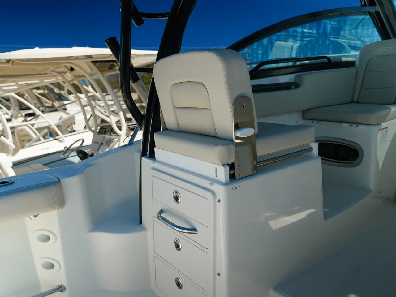 2025 Boston Whaler 285 Conquest 28.0 feet, Clearwater, Florida #16